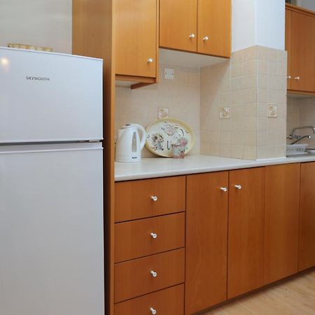 Cozy Holiday Apartment In Larnaca Near Foinikoudes Exterior photo
